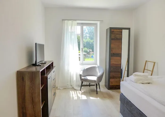 Henry's 100 By Interhome * Entrelagos