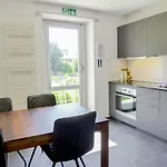 Апартаменти Henry's 100 By Interhome *