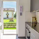 Henry's 100 By Interhome * Інтерлакен